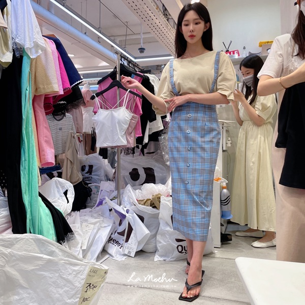 (限量商品)寬領澎澎袖上衣